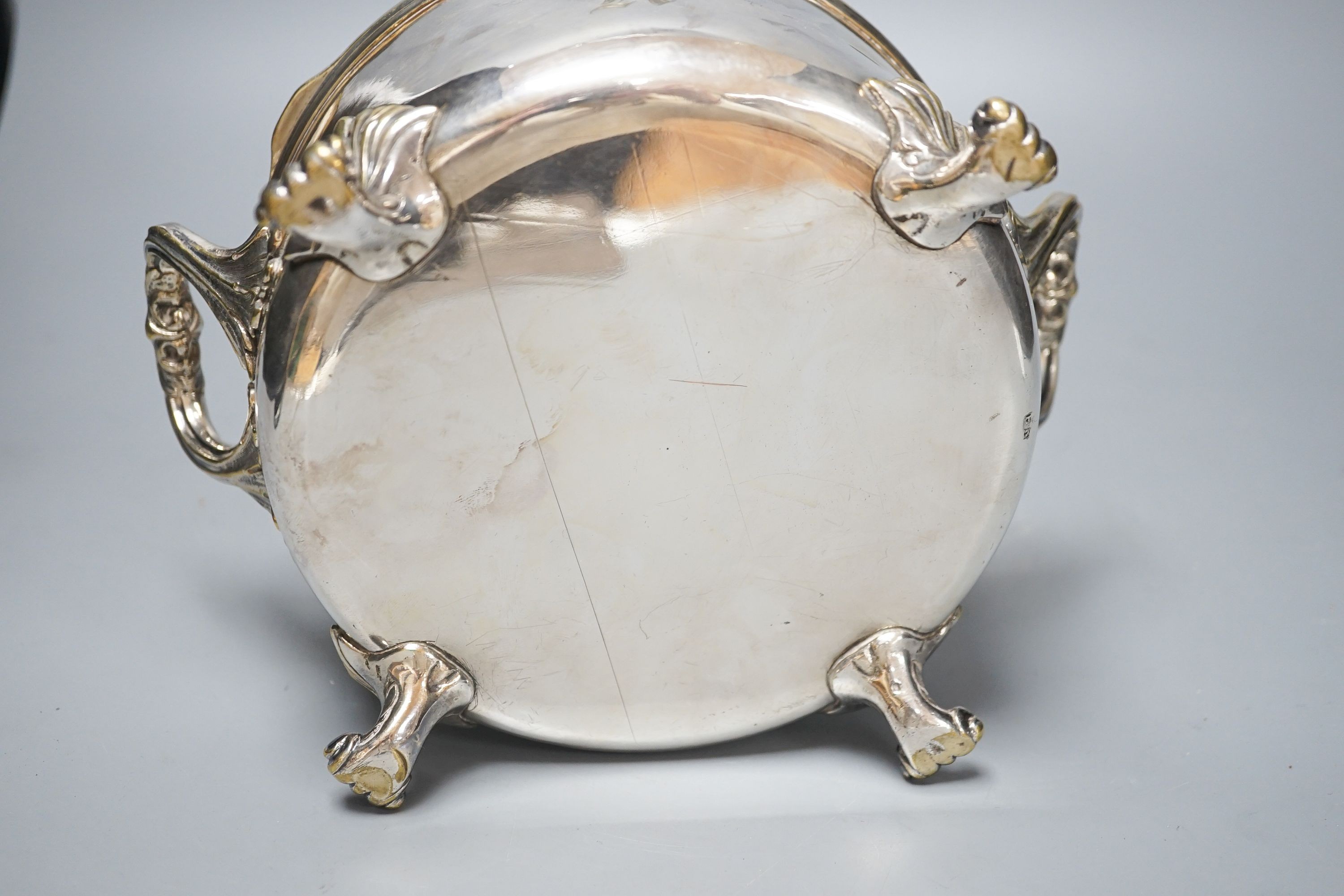 A Victorian Royal Horse Artillery sauce pot presented to the officers of K.Battery by Captain E. Markham April 1862